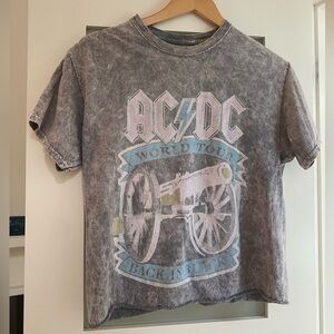 Vintage Style AC/DC Band T! Add to any bundle in my closet and get it free!